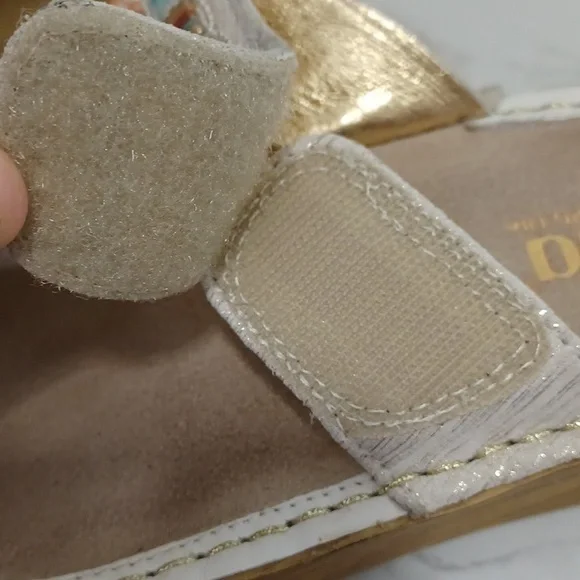 Alegria Women's Vanessa thong  Sandals silver Gold  size 37.  VAN-261 - Picture 11 of 11